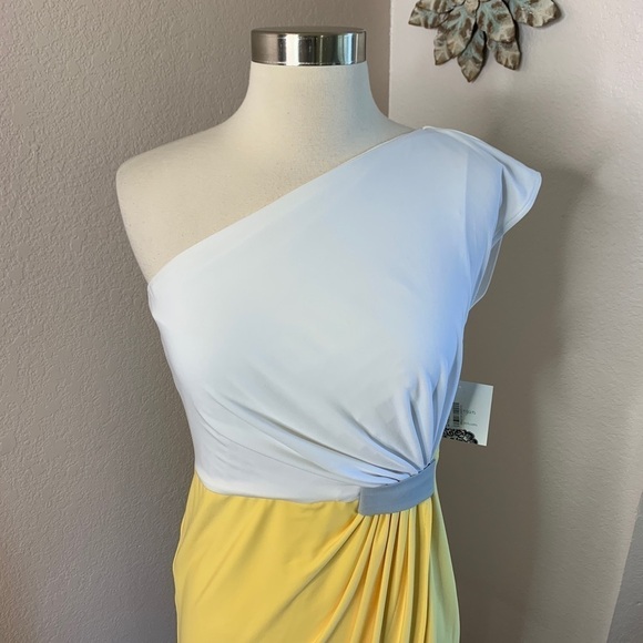 Donna Morgan NWT One Shoulder Summer Dress Size 4 - Picture 3 of 16